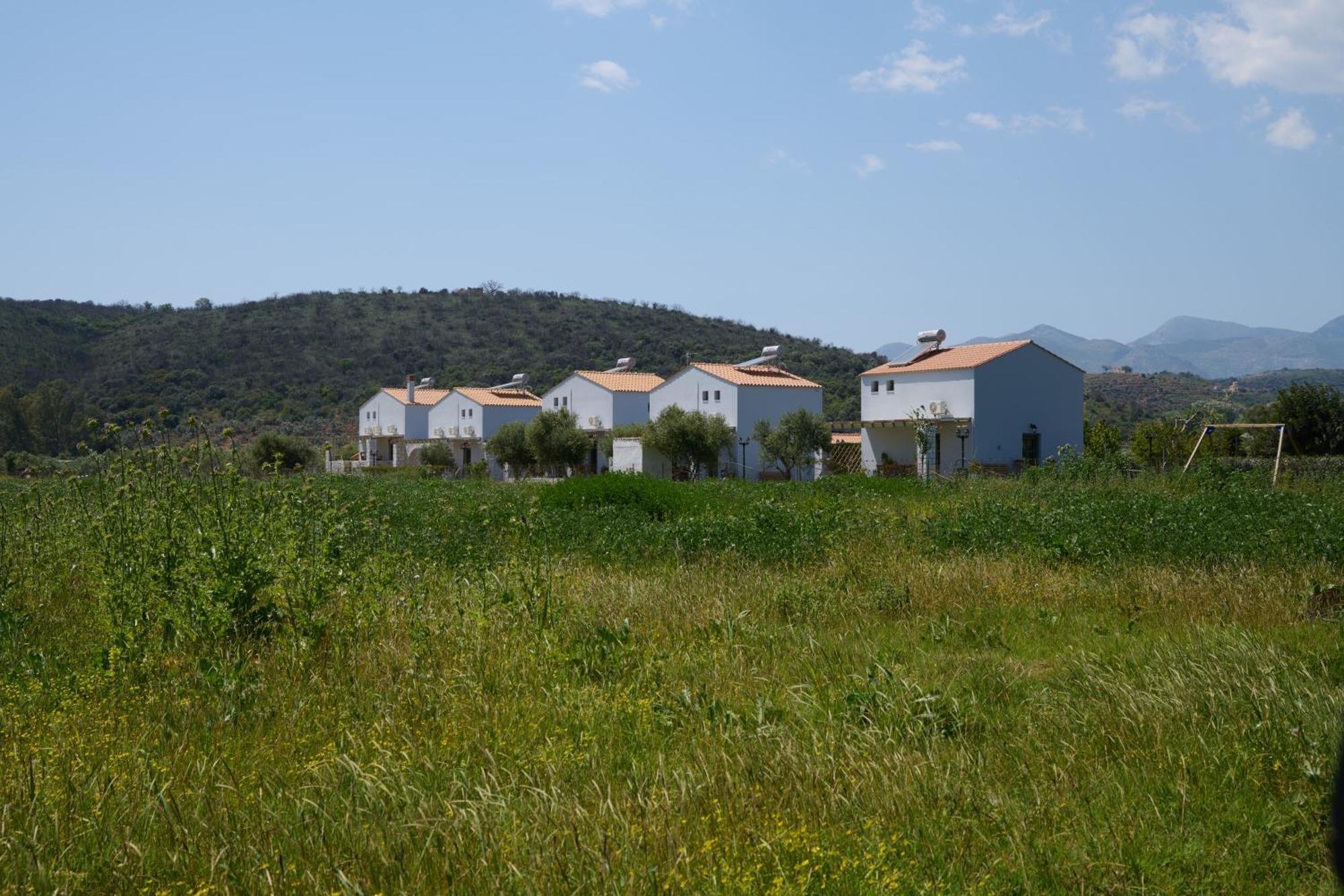 La Familia Luxury Private Maisonettes Near The Sea غيتيو المظهر الخارجي الصورة